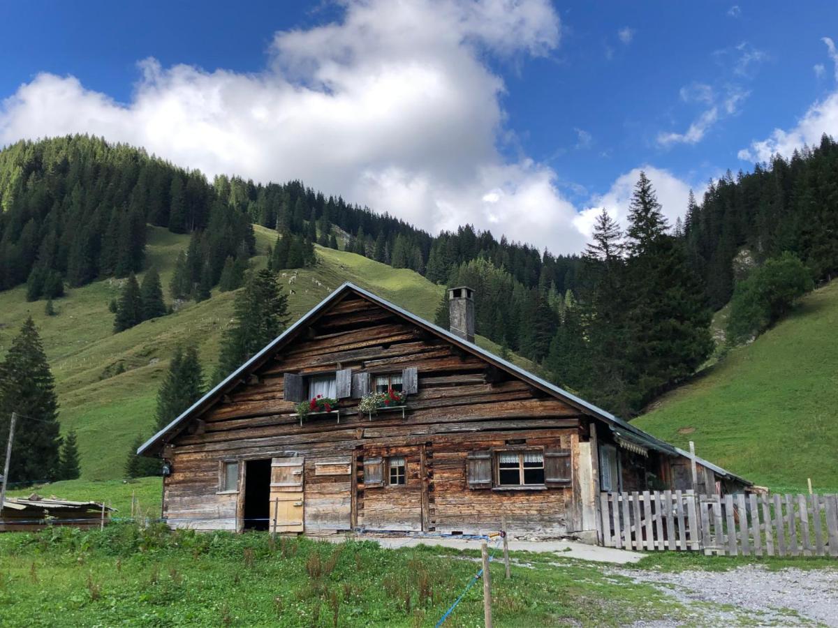 Walli Laterns - Ski Und Bergvergnuegen Direkt Vor Der Haustuer Екстериор снимка